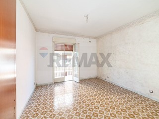 Quadrilocale in Vendita a Misterbianco, 105'000&euro;, 120 m²