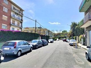 Appartamento in Vendita a Catania, 99'000&euro;, 84 m²