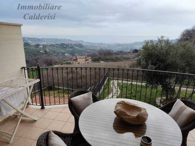 Appartamento in Vendita a Acquaviva Picena, 230'000&euro;, 120 m²