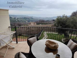 Appartamento in Vendita a Acquaviva Picena, 230'000&euro;, 120 m²