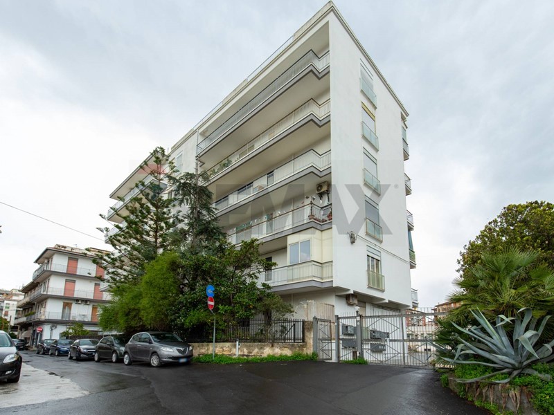 Appartamento in Vendita a Lentini, 95'000&euro;, 160 m²