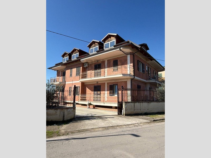 Trilocale in Vendita a Carinola, 60'000&euro;, 70 m²