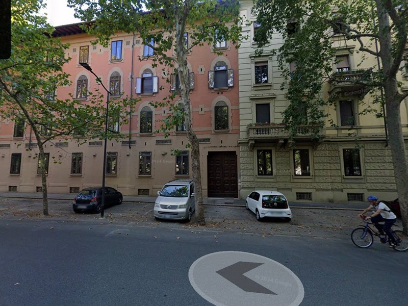 Appartamento in Vendita a Firenze, 324'000&euro;, 180 m²