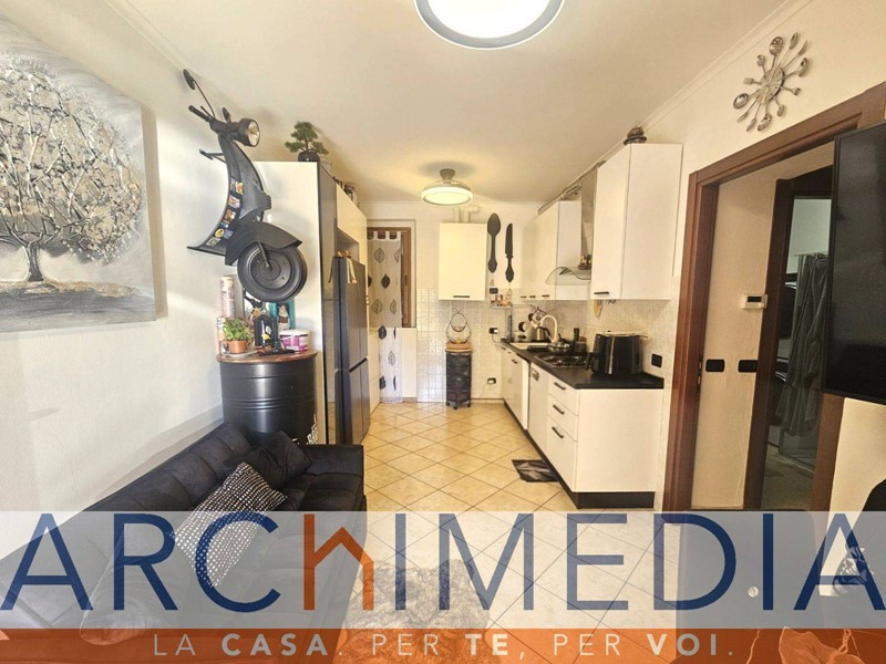 Trilocale in Vendita a Malnate, 92'000&euro;, 68 m²