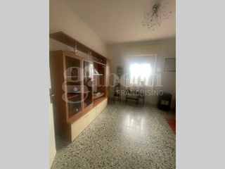 Trilocale in Vendita a Oristano, 95'000&euro;, 79 m², arredato