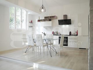 Bilocale in Vendita a Milano, 390'000&euro;, 130 m², arredato