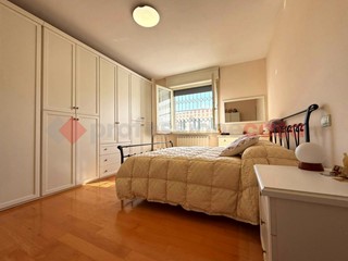 Bilocale in Vendita a Livorno, 148'000&euro;, 65 m², con Box