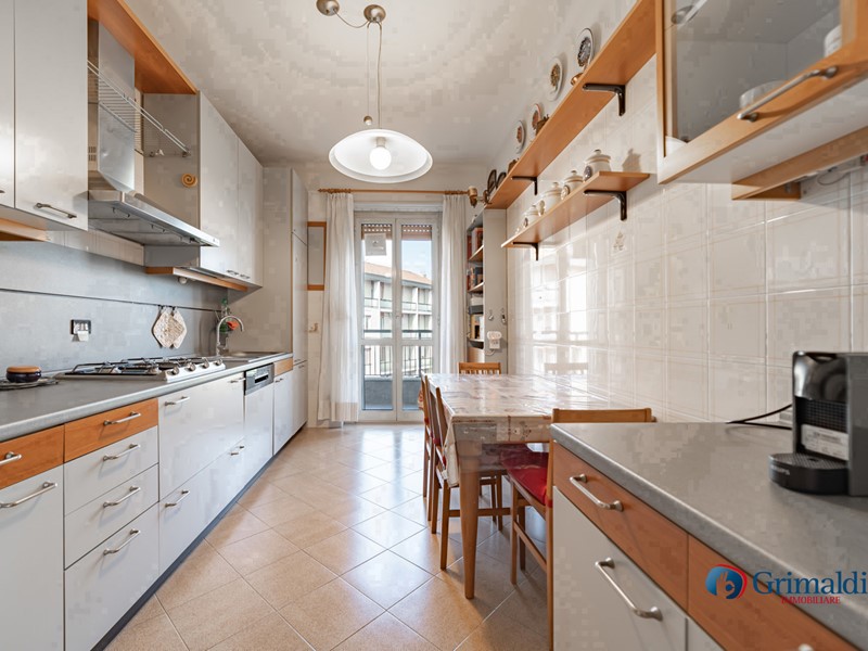 Appartamento in Vendita a Milano, 620'000&euro;, 150 m², con Box