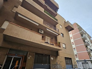 Appartamento in Vendita a Palermo, 220'000&euro;, 110 m²