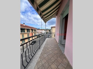 Trilocale in Vendita a Minturno, 150'000&euro;, 70 m²
