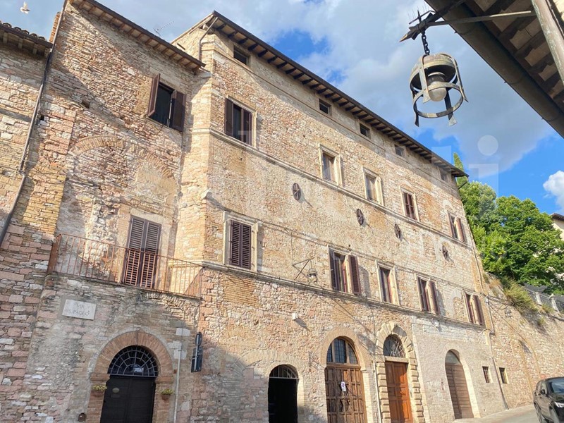 Bilocale in Vendita a Assisi, 170'000&euro;, 61 m²