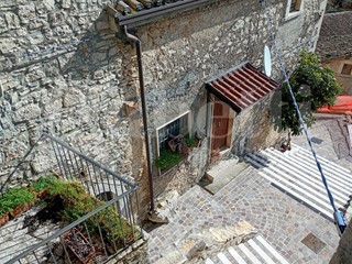 Quadrilocale in Vendita a Montenero Val Cocchiara, 85'000&euro;, 102 m², arredato