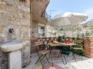 Trilocale in Vendita a Taormina, 650'000&euro;, 100 m²