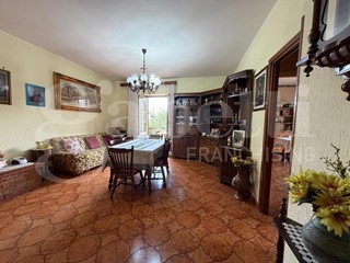 Quadrilocale in Vendita a Rocca di Papa, 173'000&euro;, 94 m²