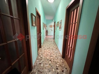 Appartamento in Vendita a Verona, 400'000&euro;, 120 m²