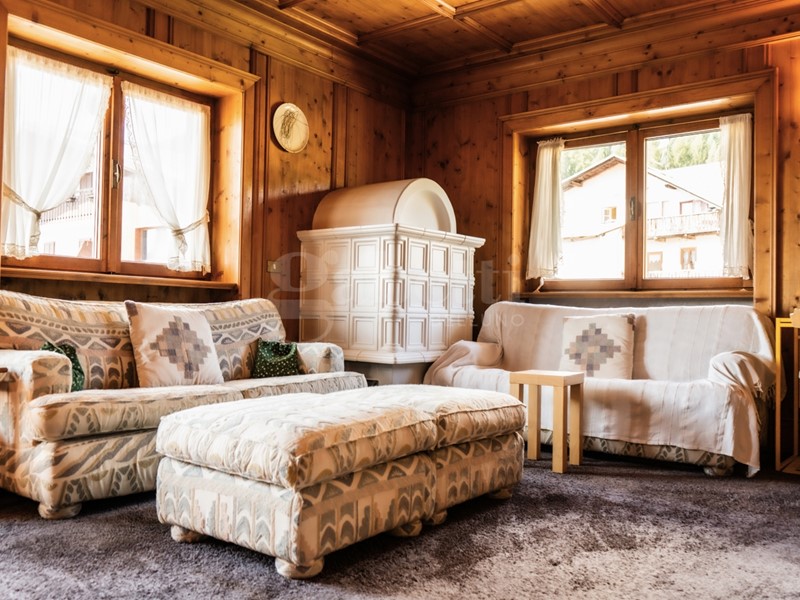 Quadrilocale in Vendita a Cortina d'Ampezzo, 1'750'000&euro;, 100 m², arredato, con Box