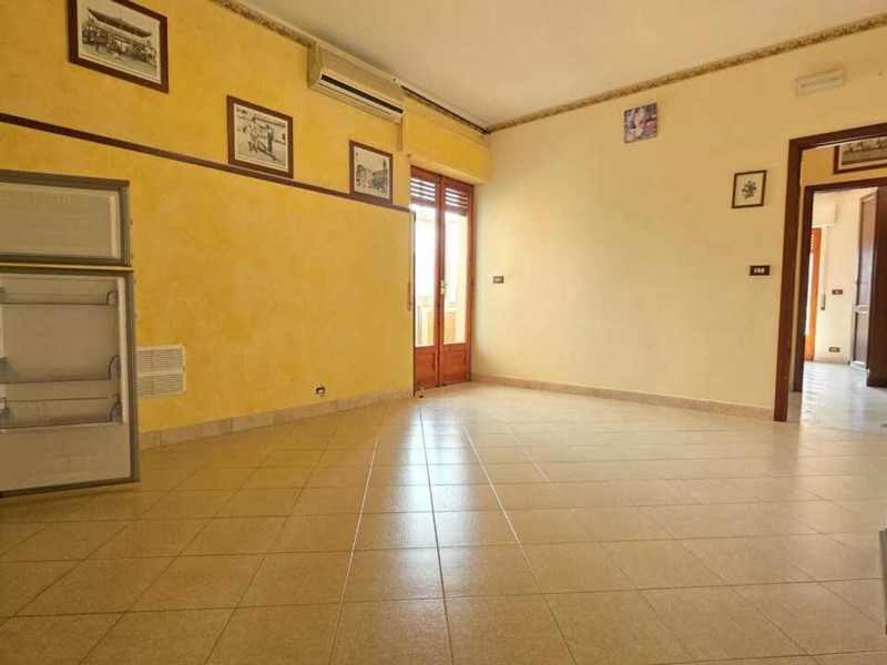 Trilocale in Vendita a Aci Sant'Antonio, 119'000&euro;, 85 m²