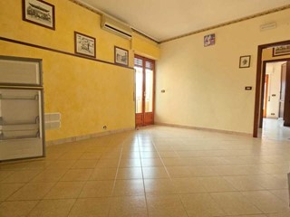 Trilocale in Vendita a Aci Sant'Antonio, 119'000&euro;, 85 m²