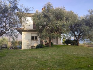 Quadrilocale in Vendita a Paratico, 259'000&euro;, 200 m²