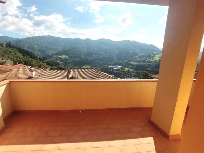 Quadrilocale in Vendita a Vernio, 189'000&euro;, 90 m², con Box