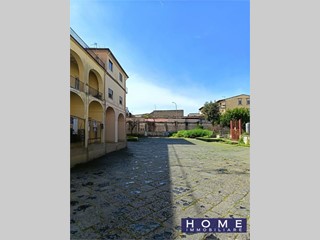 Bilocale in Vendita a Orta di Atella, 79'000&euro;, 75 m²