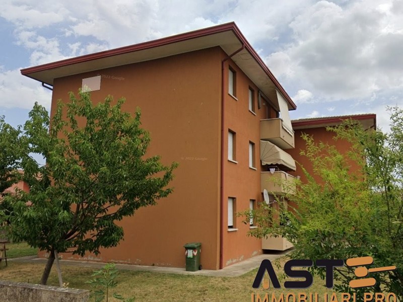 Trilocale in Vendita a Massanzago, 39'000&euro;, 100 m²
