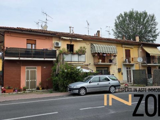 Quadrilocale in Vendita a Sala Bolognese, 64'688&euro;, 180 m²