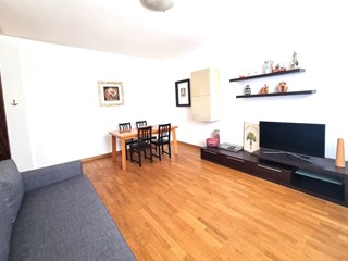 Quadrilocale in Vendita a Viareggio, 399'000&euro;, 85 m², arredato