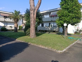 Quadrilocale in Vendita a Massa, zona Quercioli, 250'000&euro;, 85 m², con Box