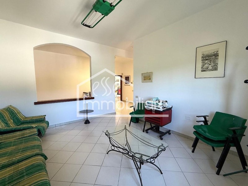 Appartamento in Vendita a Vinci, zona Sovigliana, 228'000&euro;, 125 m²