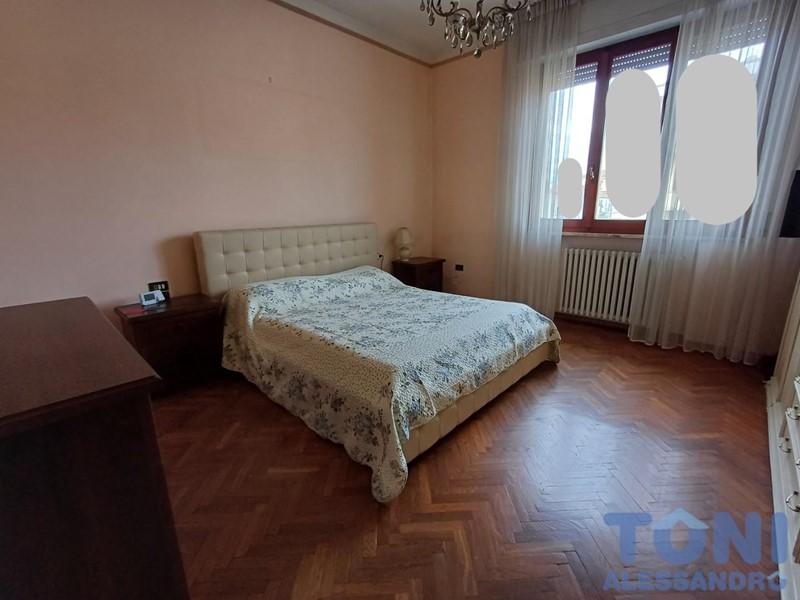 Attico in Vendita a Empoli, 430'000&euro;, 160 m², con Box