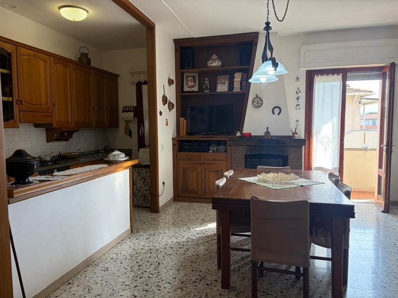 Appartamento in Vendita a Bibbona, zona La California, 170'000&euro;, 110 m², arredato