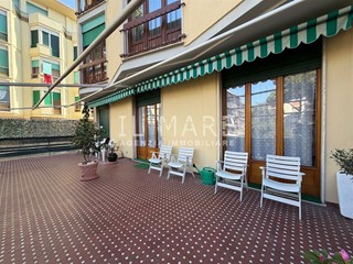 Appartamento in Vendita a Massa, zona Marina di Massa, 330'000&euro;, 116 m²