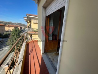 Appartamento in Vendita a Colle di Val D'Elsa, 170'000&euro;, 125 m², arredato, con Box