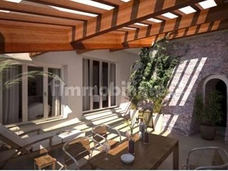 Trilocale in Vendita a Vicopisano, zona Caprona, 250'000&euro;, 100 m²
