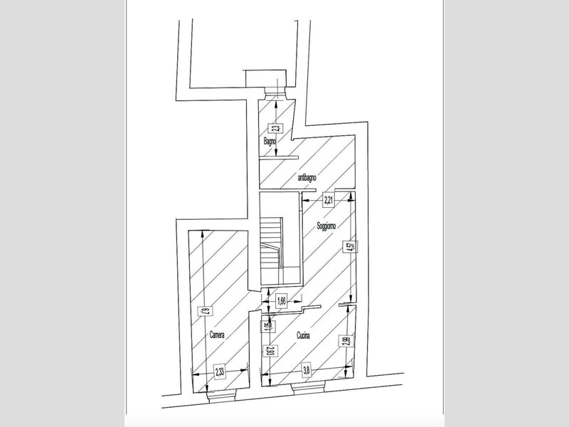 Trilocale in Vendita a Carrara, 65'000&euro;, 55 m²