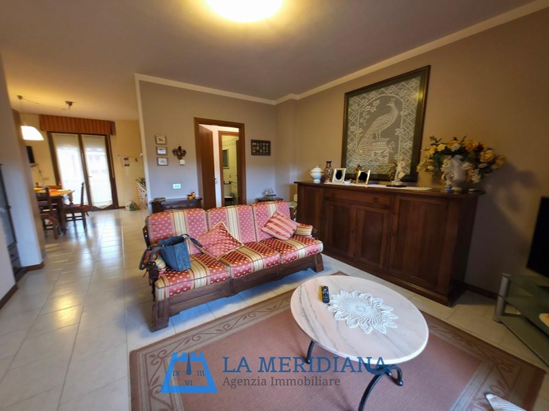 Quadrilocale in Vendita a Lamporecchio, 180'000&euro;, 110 m², arredato, con Box