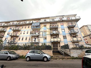 Quadrilocale in Vendita a Palermo, 145'000&euro;, 126 m²