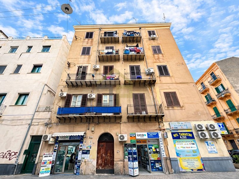 Quadrilocale in Vendita a Palermo, 80'000&euro;, 53 m²