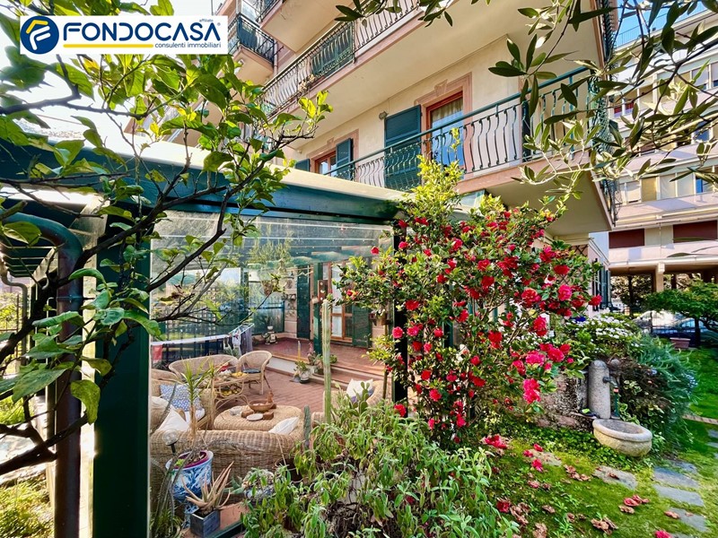 Appartamento in Vendita a Albisola Superiore, 849'000&euro;, 210 m²