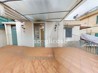 Appartamento in Vendita a Palermo, 147'000&euro;, 157 m²