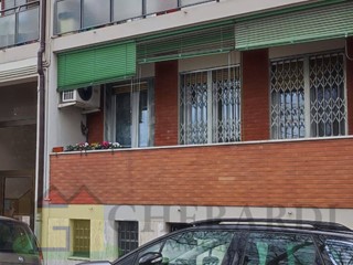 Trilocale in Vendita a Ferrara, 165'000&euro;, 90 m²