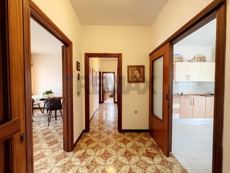 Appartamento in Vendita a Fossacesia, 109'000&euro;, 122 m²