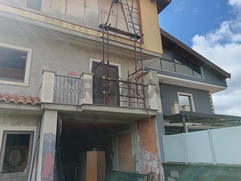 Appartamento in Vendita a Mascalucia, 220'000&euro;, 200 m²