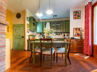 Appartamento in Vendita a Terranuova Bracciolini, 168'000&euro;, 125 m², con Box