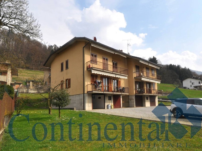 Quadrilocale in Vendita a San Giovanni Bianco, 164'000&euro;, 120 m², con Box