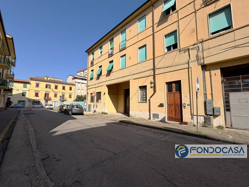 Quadrilocale in Vendita a Pontedera, 109'000&euro;, 70 m²