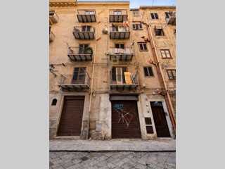 Appartamento in Vendita a Palermo, 190'000&euro;, 122 m²