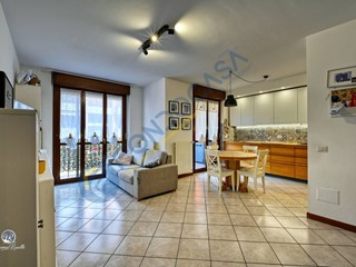 Trilocale in Vendita a Bovisio Masciago, 239'000&euro;, 85 m²