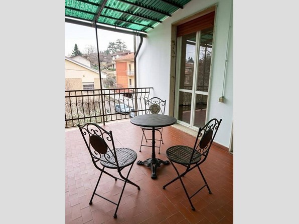 Appartamento in Vendita a Alessandria, 55'000&euro;, 106 m²